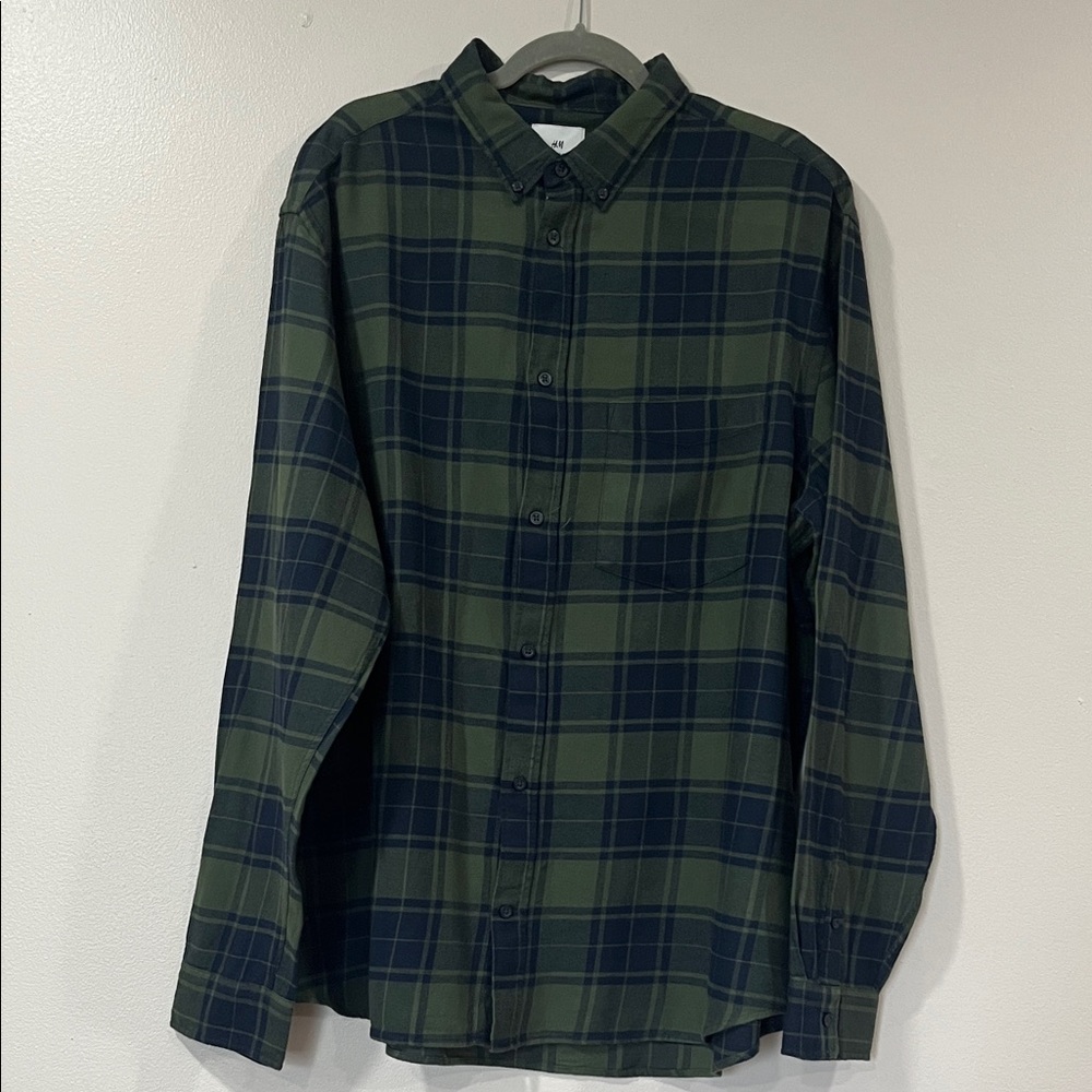 H&M Men’s Green Navy Plaid Flannel. Size XXL. NWT